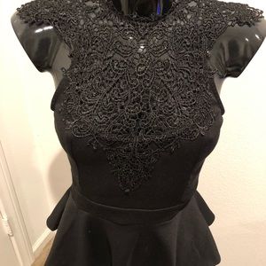 Womens Black lace top L
